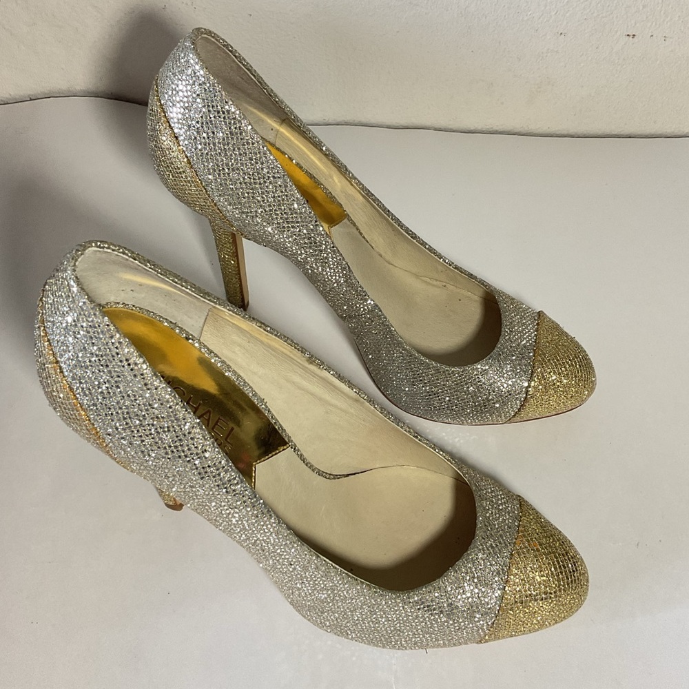 Michael Kors Sinclair‎ Gold Silver Pump Cap Toe - Size 8M Women's Shoes - Picture 12 of 16